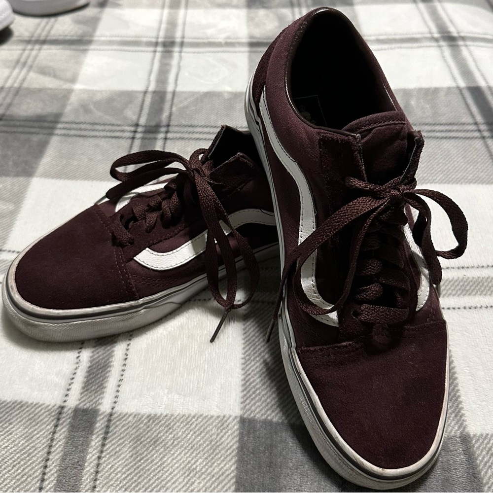 Vans Old Skool Maroon Suede/Canvas Sneakers, Size 8 Women’s/6.5 Men’s